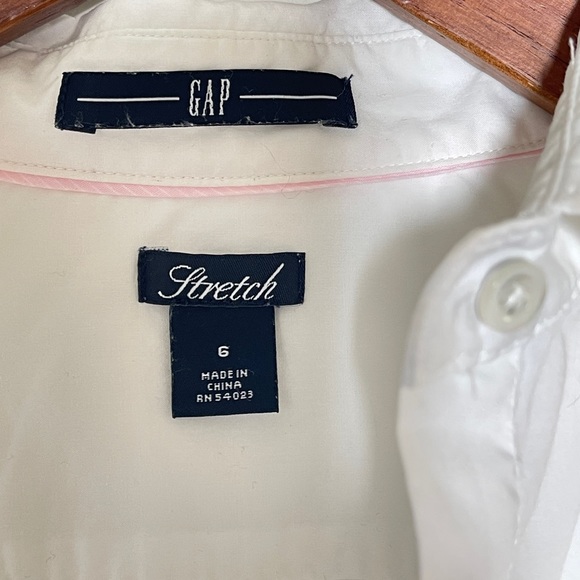 GAP Slim Fit White Button Front Shirt - Picture 6 of 11